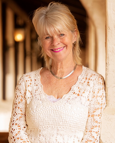 Francine Petrovich headshot